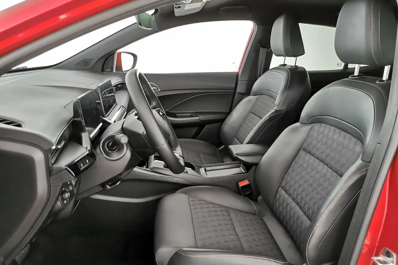 MG MG3 1.5 Hybrid+ Luxury|360°Cam|Navi|LED|SHZG — Vehicle gallery 9