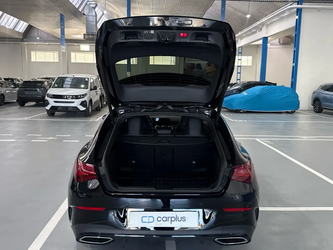 Mercedes-Benz CLA 200 Shooting Brake 200d 8G-DCT — Galerie du véhicule 13