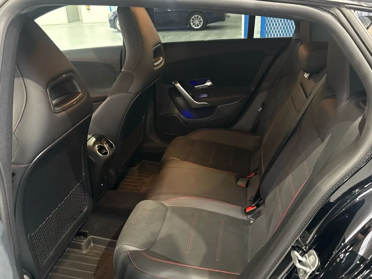 Mercedes-Benz CLA 200 Shooting Brake 200d 8G-DCT — Galerie du véhicule 27