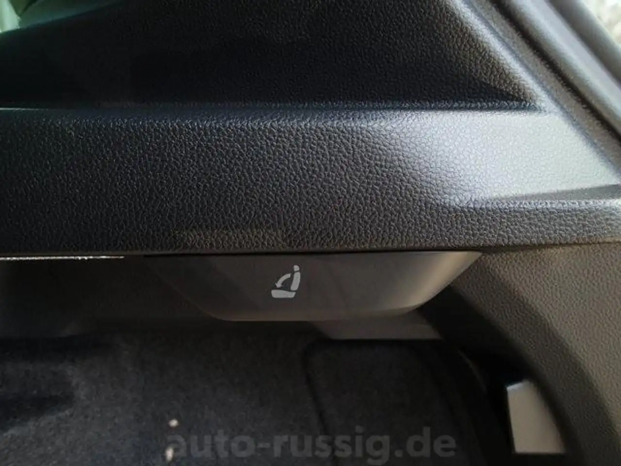 Skoda Karoq Sportline 1.5 TSI DSG,KAMERA,NAVI,ACC,LED — Galerie du véhicule 8