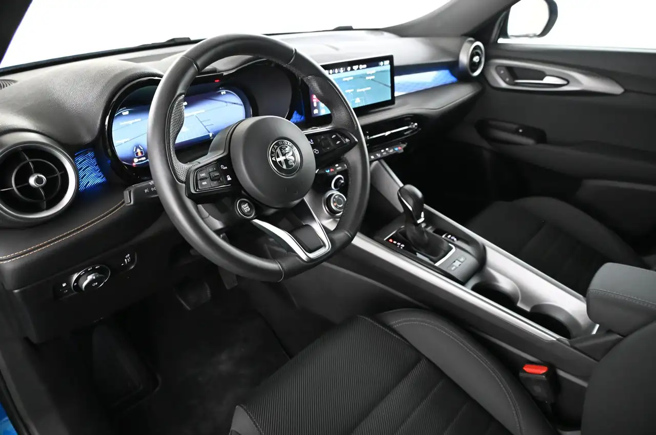 Alfa Romeo Tonale 1.3 PHEV 280 Q4 Ti LED/NAVI/ACC/KAMERA/18 — Galerie du véhicule 12