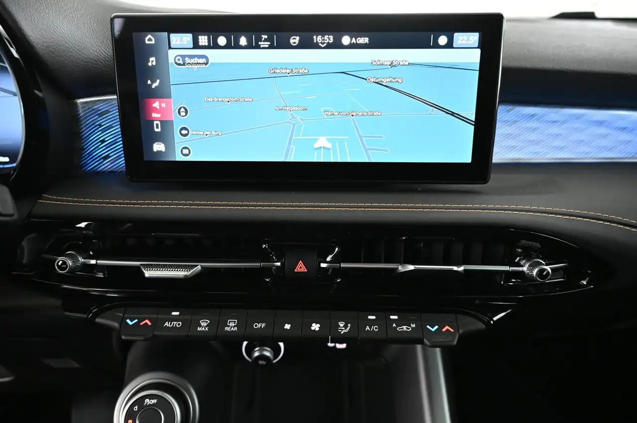 Alfa Romeo Tonale 1.3 PHEV 280 Q4 Ti LED/NAVI/ACC/KAMERA/18 — Galerie du véhicule 13