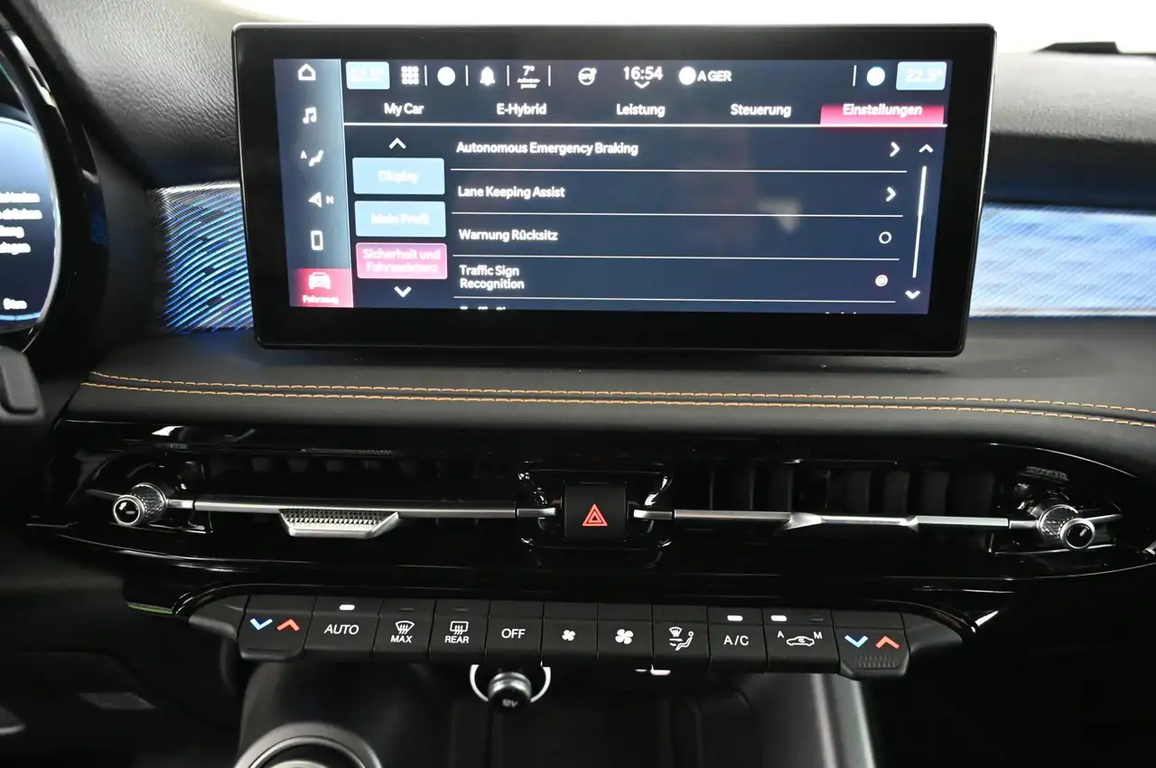 Alfa Romeo Tonale 1.3 PHEV 280 Q4 Ti LED/NAVI/ACC/KAMERA/18 — Galerie du véhicule 16