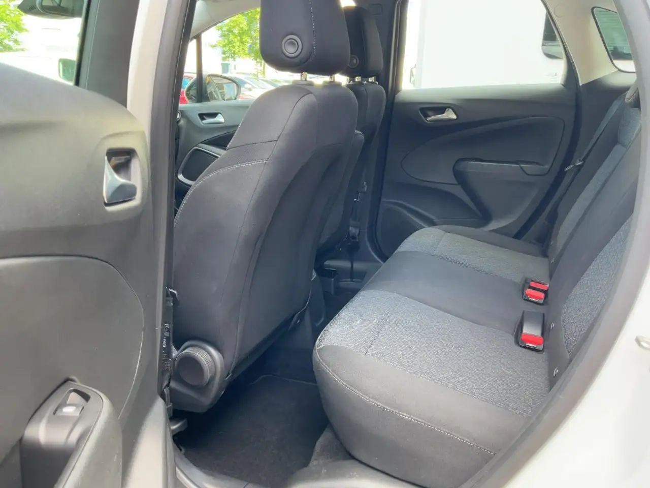 Opel Crossland 1.2 Turbo Enjoy LED+SHZ+Fernlichtass. — Vehicle gallery 10