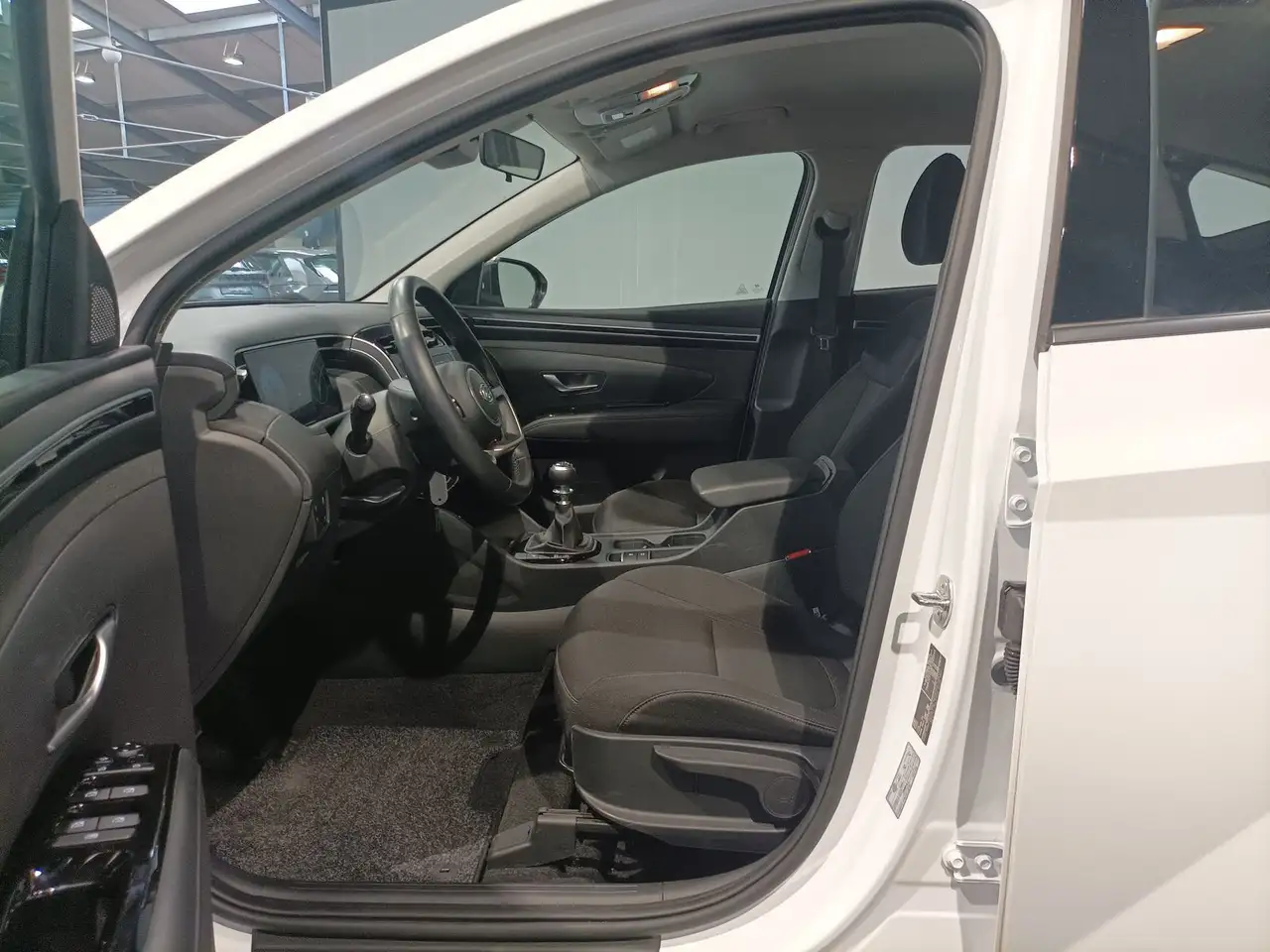 Hyundai TUCSON 1.6 T-GDI Select Navi|PDC|Kamera|SHZ — Galería del vehículo 8