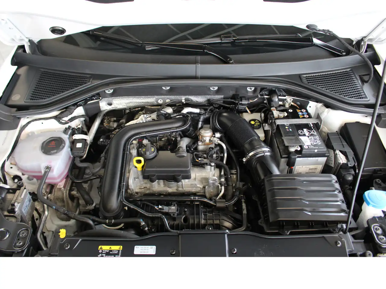 Volkswagen T-Roc Life,Top-Ausstattung,Top-Zustand — معرض صور السيارة 13