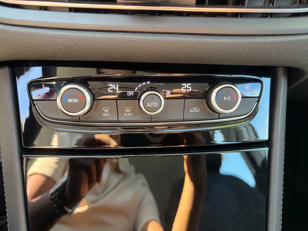 Opel Grandland 1.2 GS Line Alcantara+LED+Navi+SHZ+360 — Galerie du véhicule 22