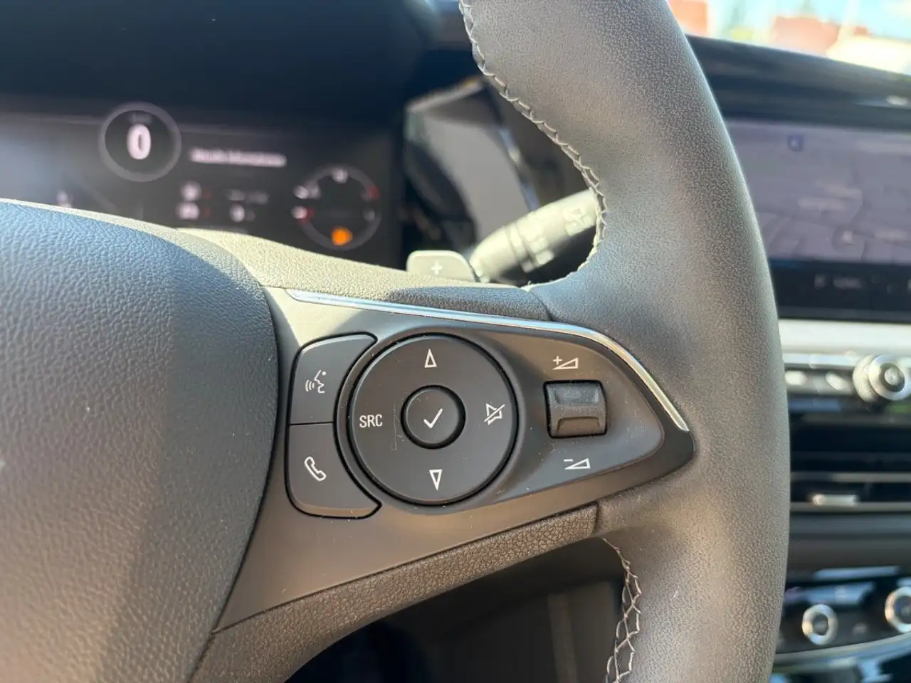 Opel Grandland 1.2 GS Line Alcantara+LED+Navi+SHZ+360 — Galerie du véhicule 17