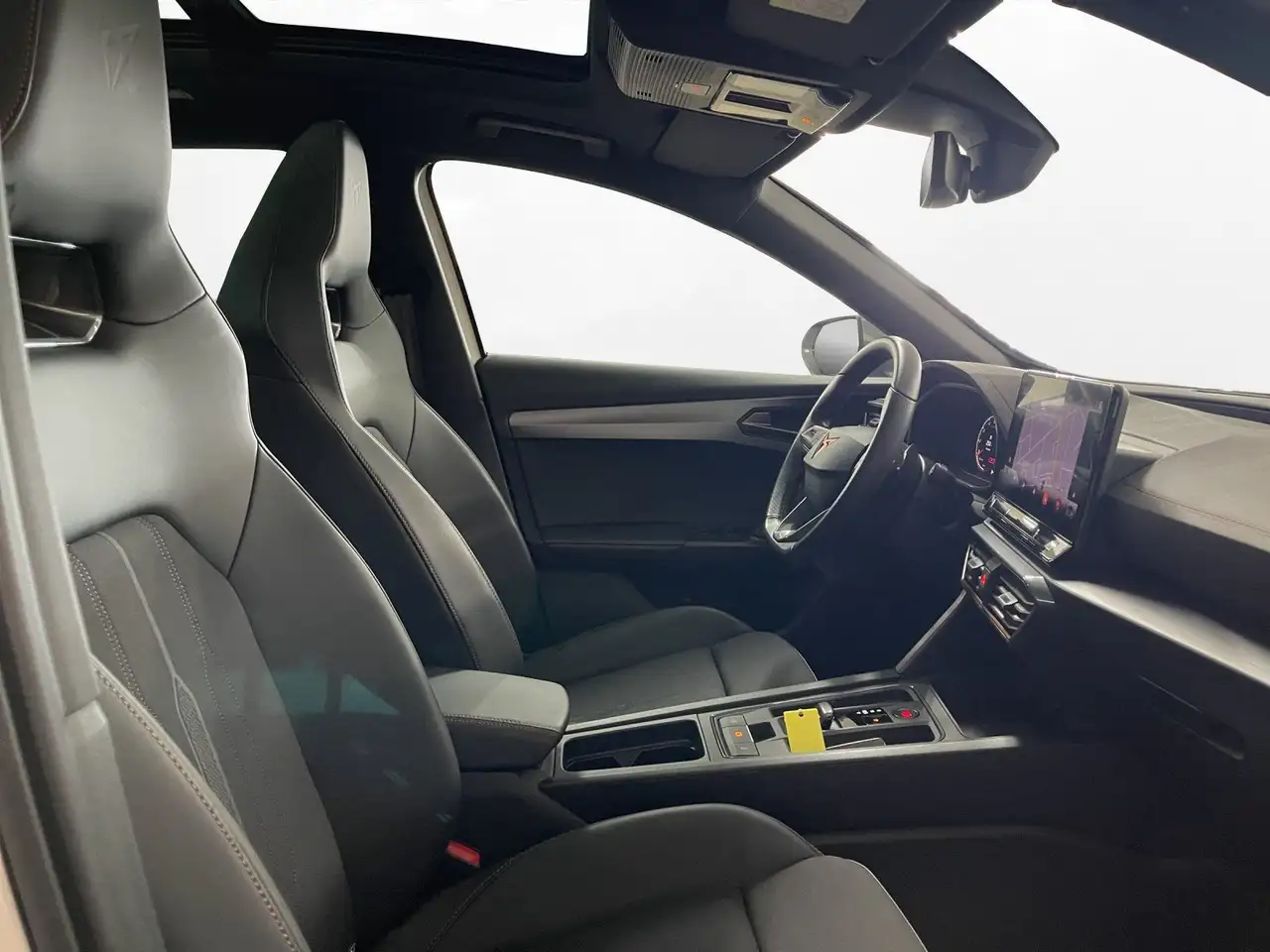 CUPRA Formentor VZ 2.0 TSI Pano LED LM 19" Navi PDC+RF — معرض صور السيارة 16