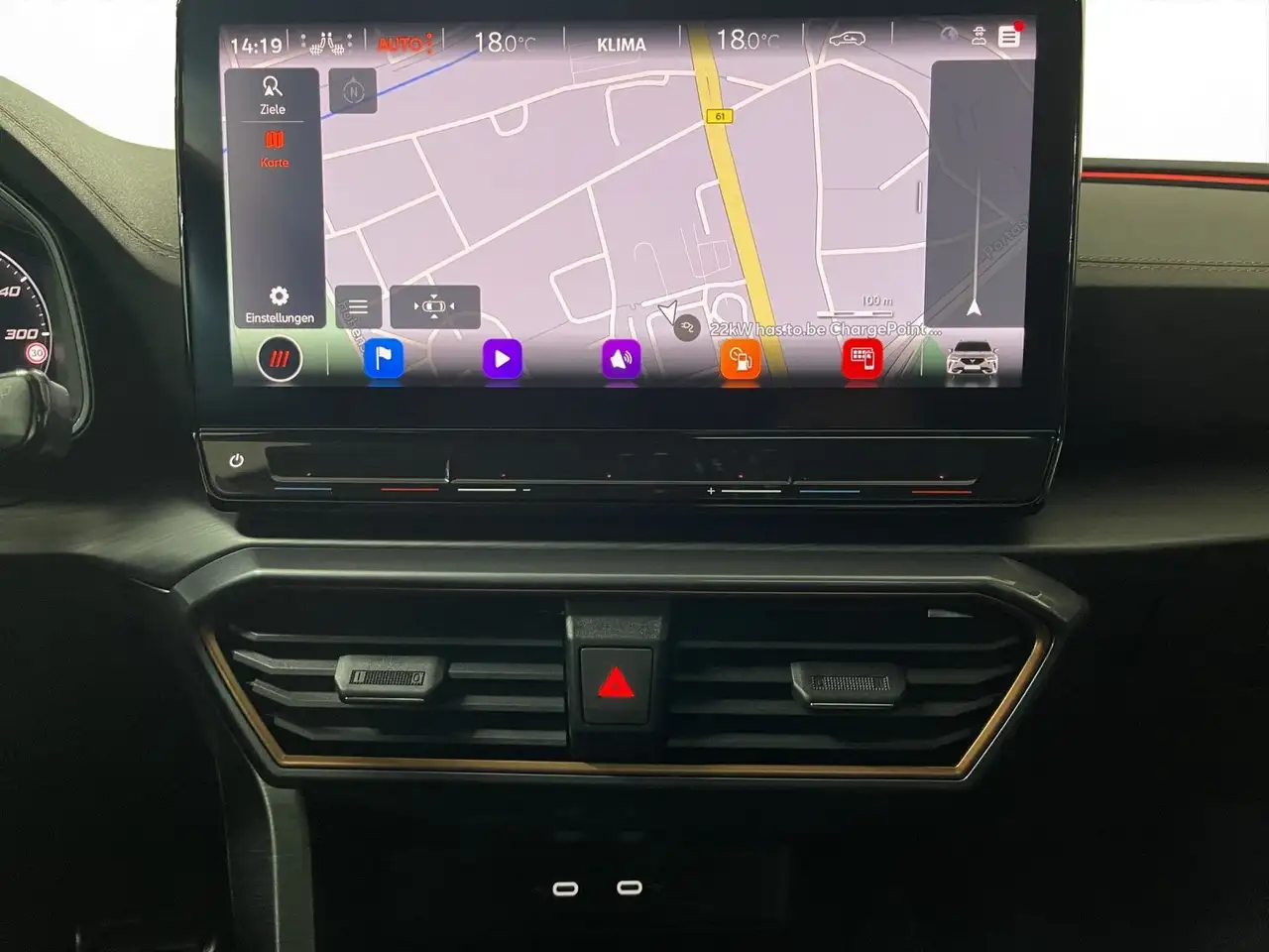 CUPRA Formentor VZ 2.0 TSI Pano LED LM 19" Navi PDC+RF — معرض صور السيارة 8