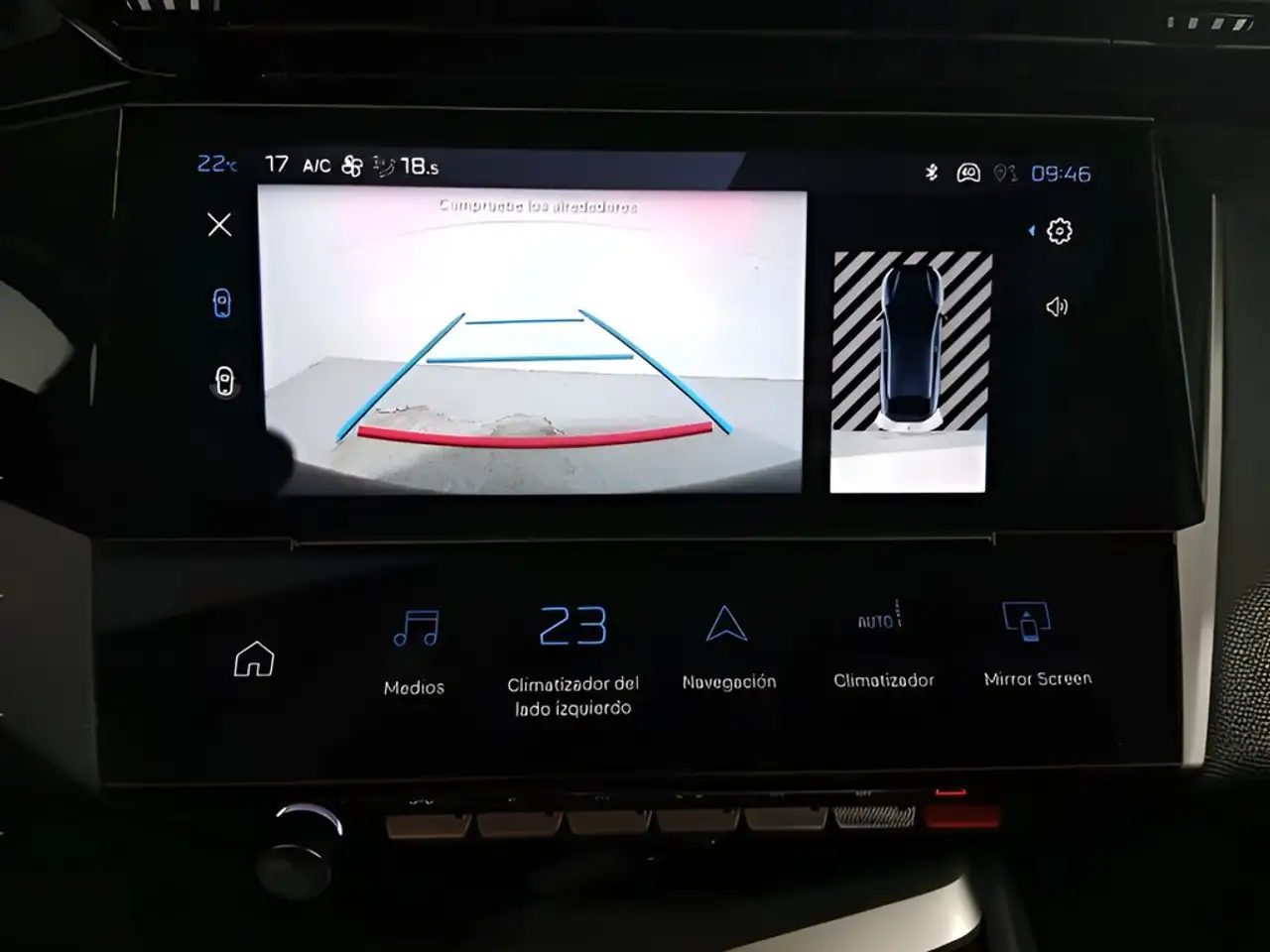 Peugeot 408 Hybrid 136 Allure e-DCS6 — Galería del vehículo 13