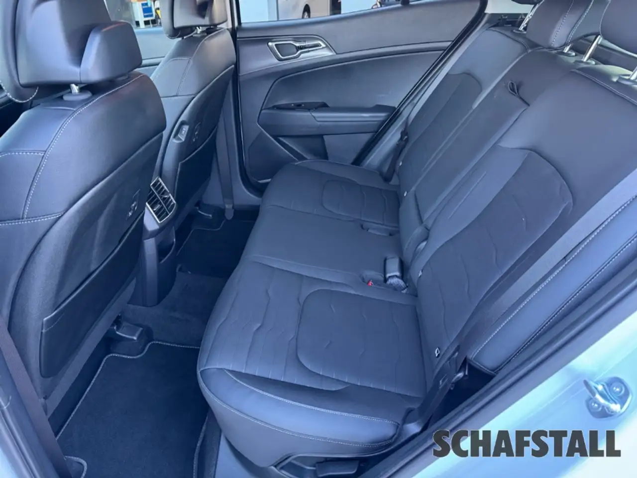 Kia Sportage 1.6T 48V DCT Vision Komforpaket Navi Digitales Coc — معرض صور السيارة 15