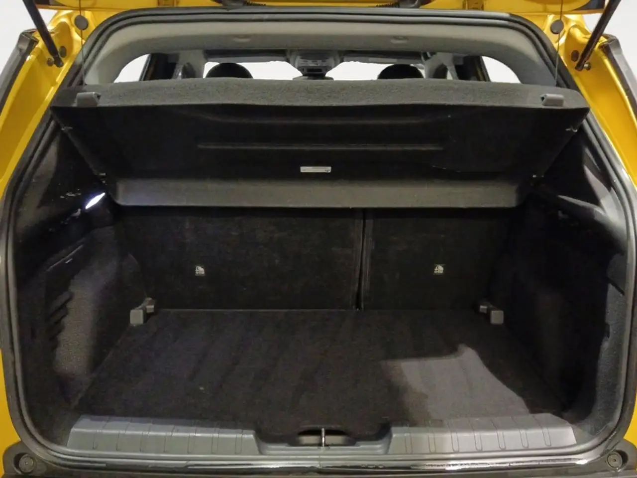 Jeep Avenger 1.2 Altitude 74KW — معرض صور السيارة 13