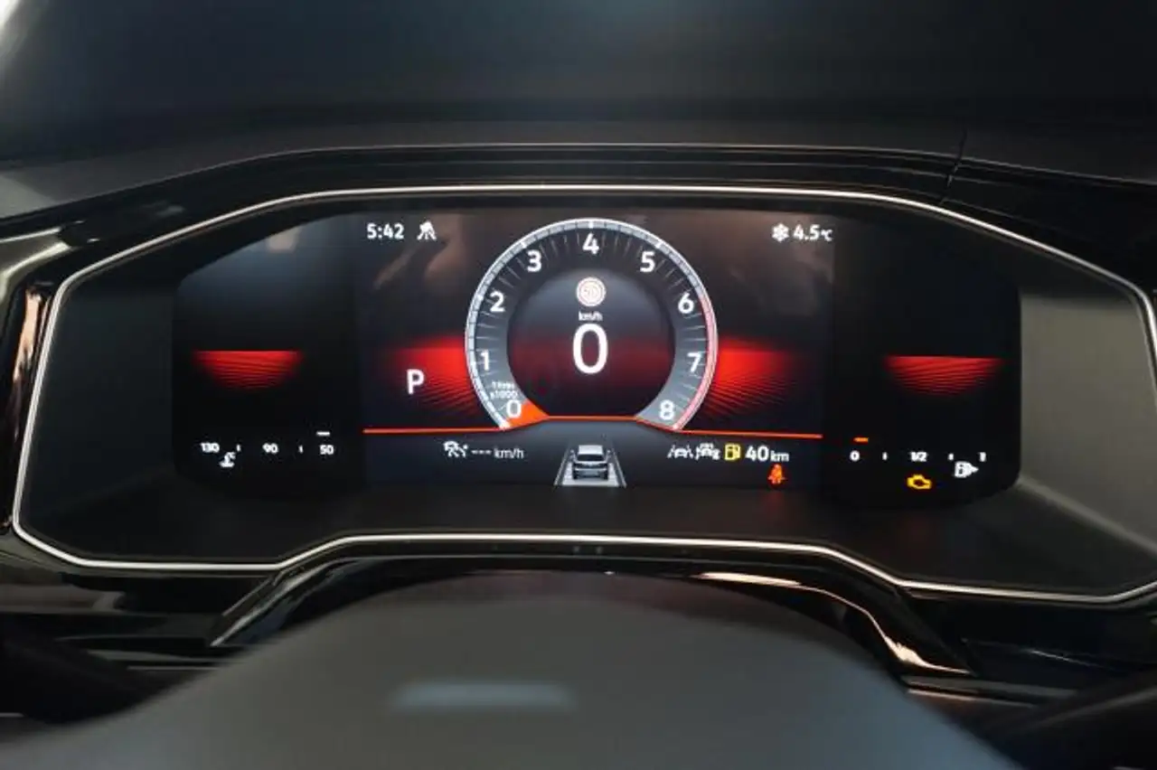 Volkswagen Polo GTI POLO GTI 2,0 TSI DSG PDC MATRIX ACC SHZ APP LED — معرض صور السيارة 26