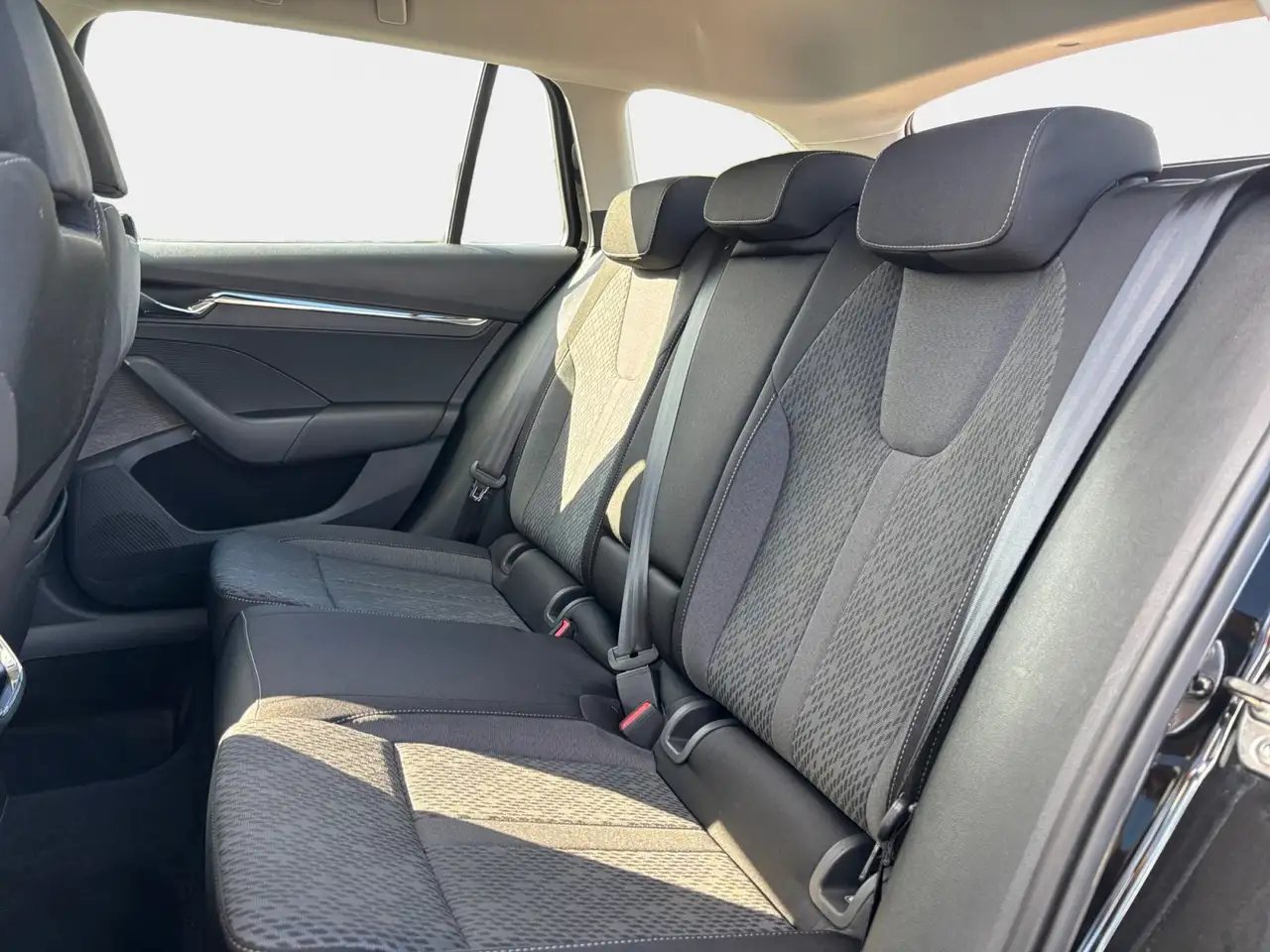 Skoda Octavia Combi 1.5 TSI DSG+LED+HeadUp+SHZ+ACC — Vehicle gallery 10