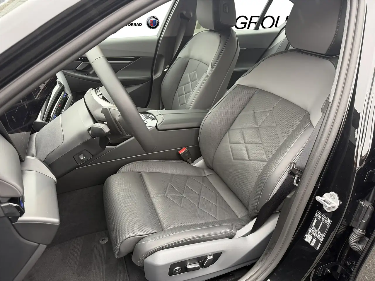 BMW 520 i LiveCockpit Prof HeadUp Adapt LED Travel+Comfor — Vehicle gallery 11