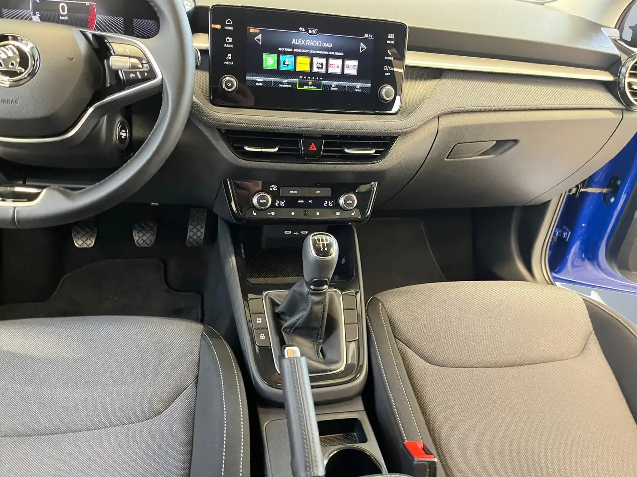 Skoda Fabia Selection 1.0 TSI KlimaA Digitales-Cockpit — معرض صور السيارة 11