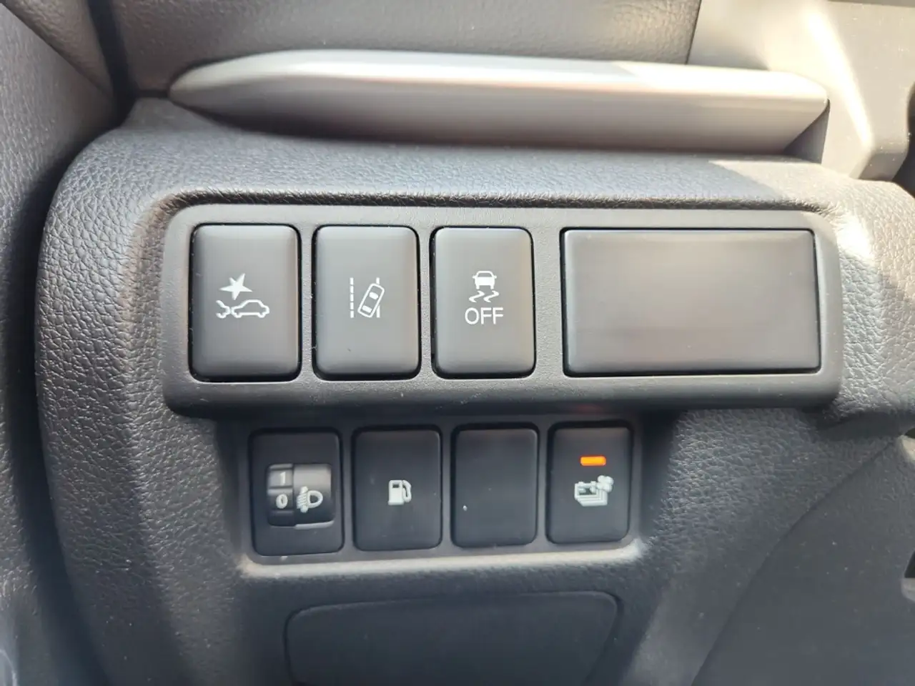 Mitsubishi Eclipse Cross Plug-In Hybrid Basis Offroad-Paket — Galería del vehículo 25