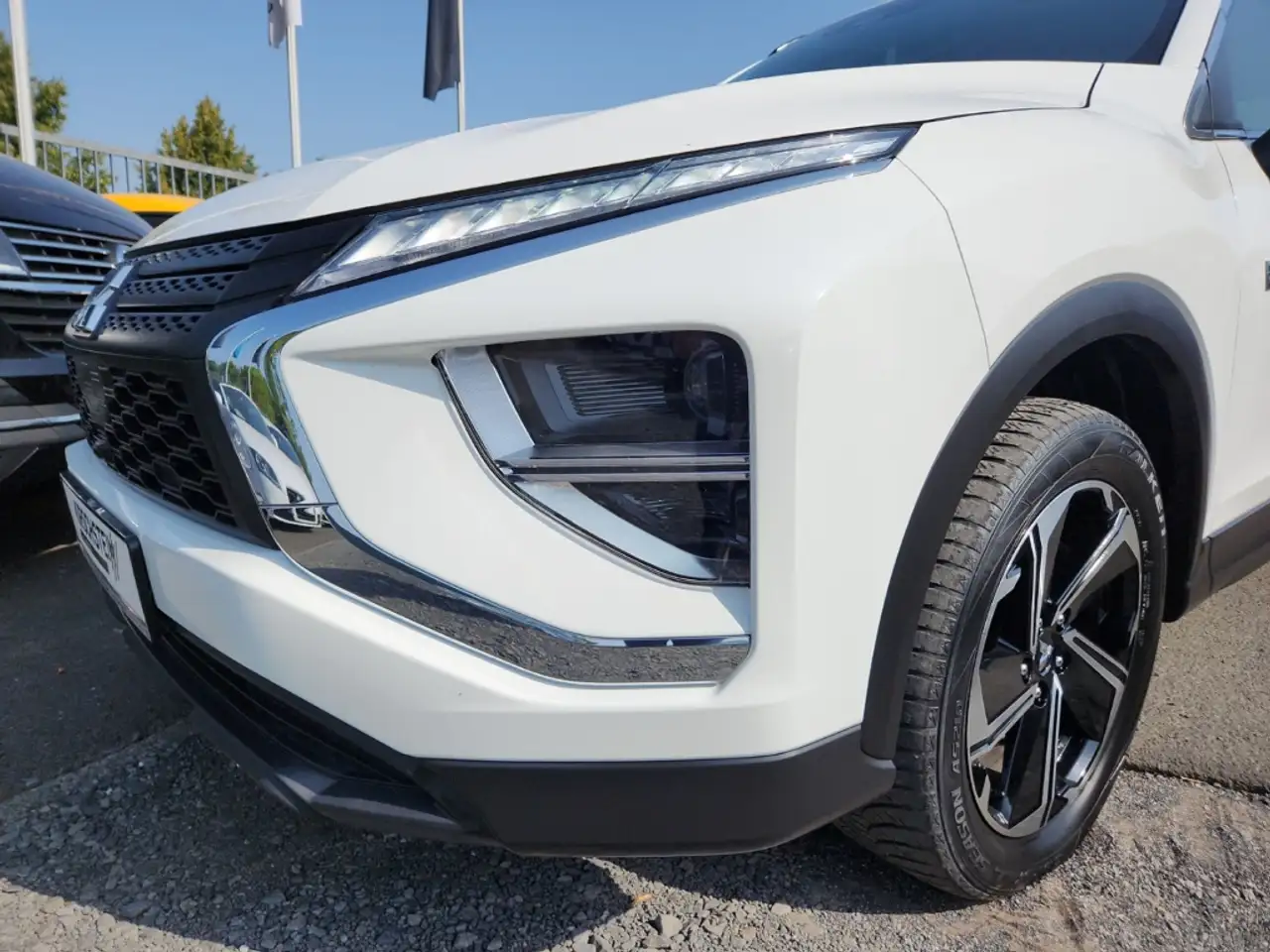 Mitsubishi Eclipse Cross Plug-In Hybrid Basis Offroad-Paket — Galería del vehículo 6