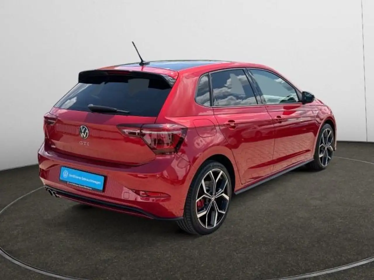 Volkswagen Polo VI 2.0 TSI DSG GTI Navi,Pano,LM18,beats,Des — معرض صور السيارة 5
