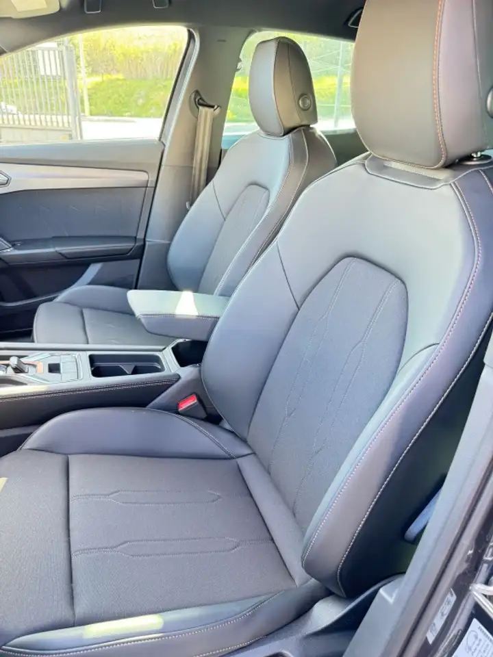 CUPRA Formentor 1.5 eTSI Launch Edition 150 DSG — Vehicle gallery 8