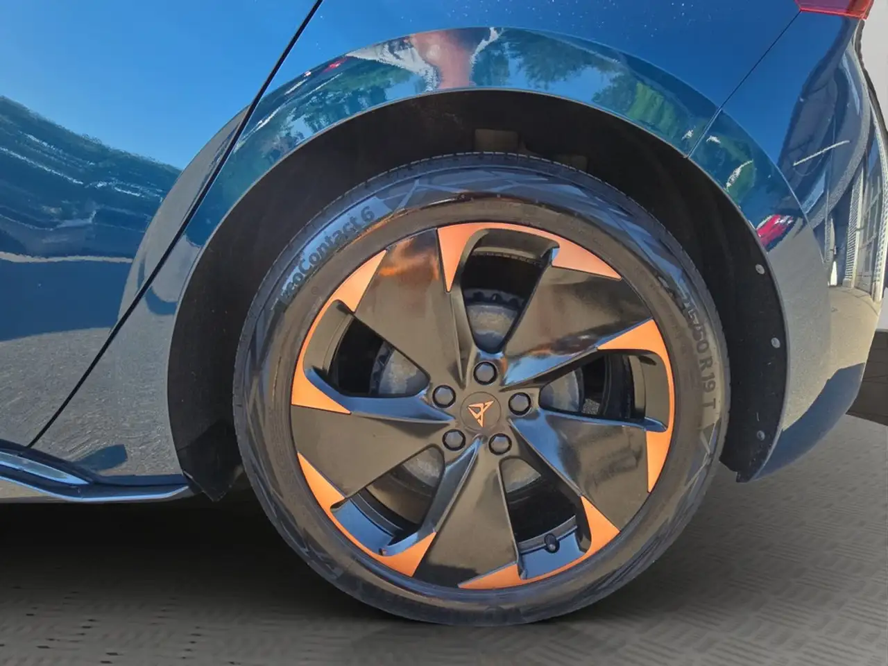 CUPRA Born Schalensitze — Vehicle gallery 3