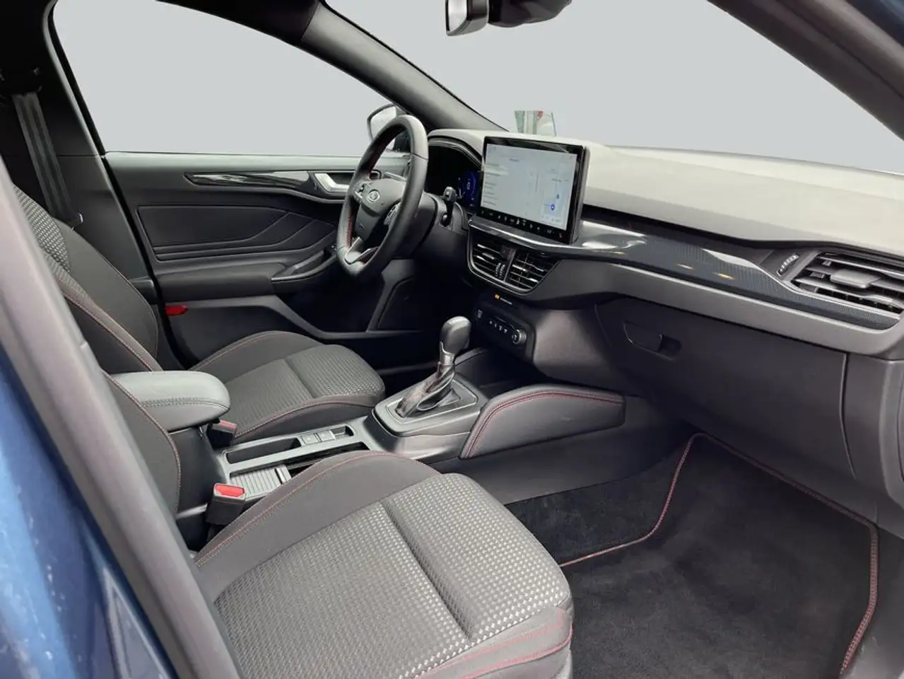Ford Focus Turnier 1.0 ST-LINE X *AHK* Head Up* — معرض صور السيارة 15