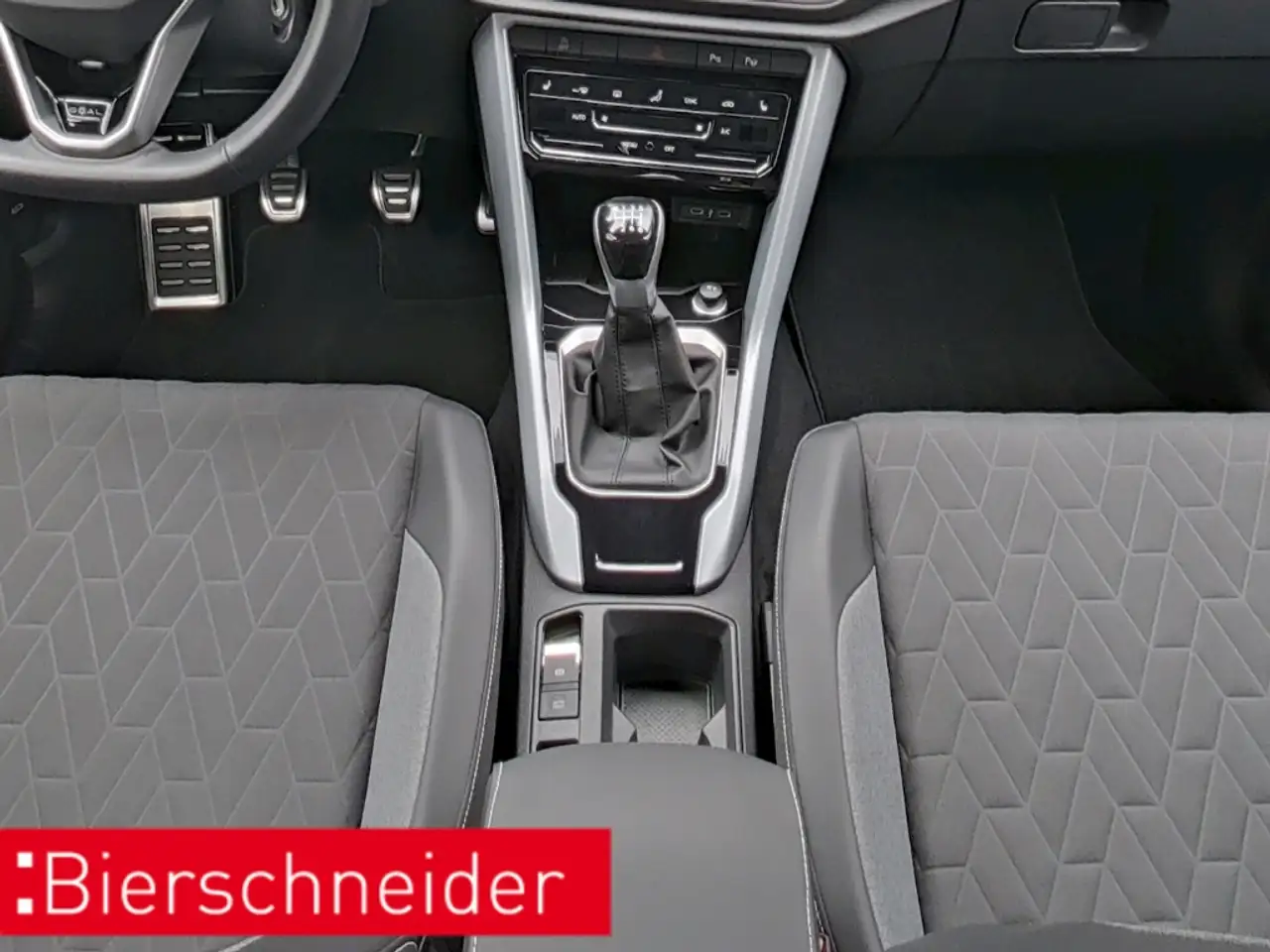 Volkswagen T-Roc 1.0 TSI GOAL NAVI KAMERA ACC LED 18 — معرض صور السيارة 6