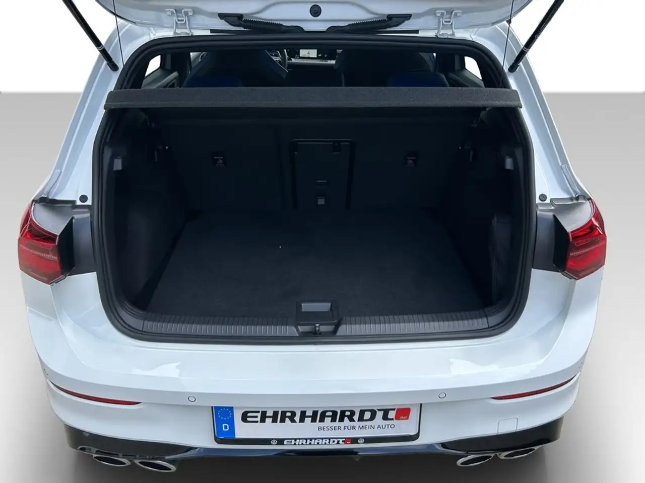 Volkswagen Golf VIII 2.0 TSI DSG 4Motion R DCC PANO*HUD*HARMAN*... — Galería del vehículo 9