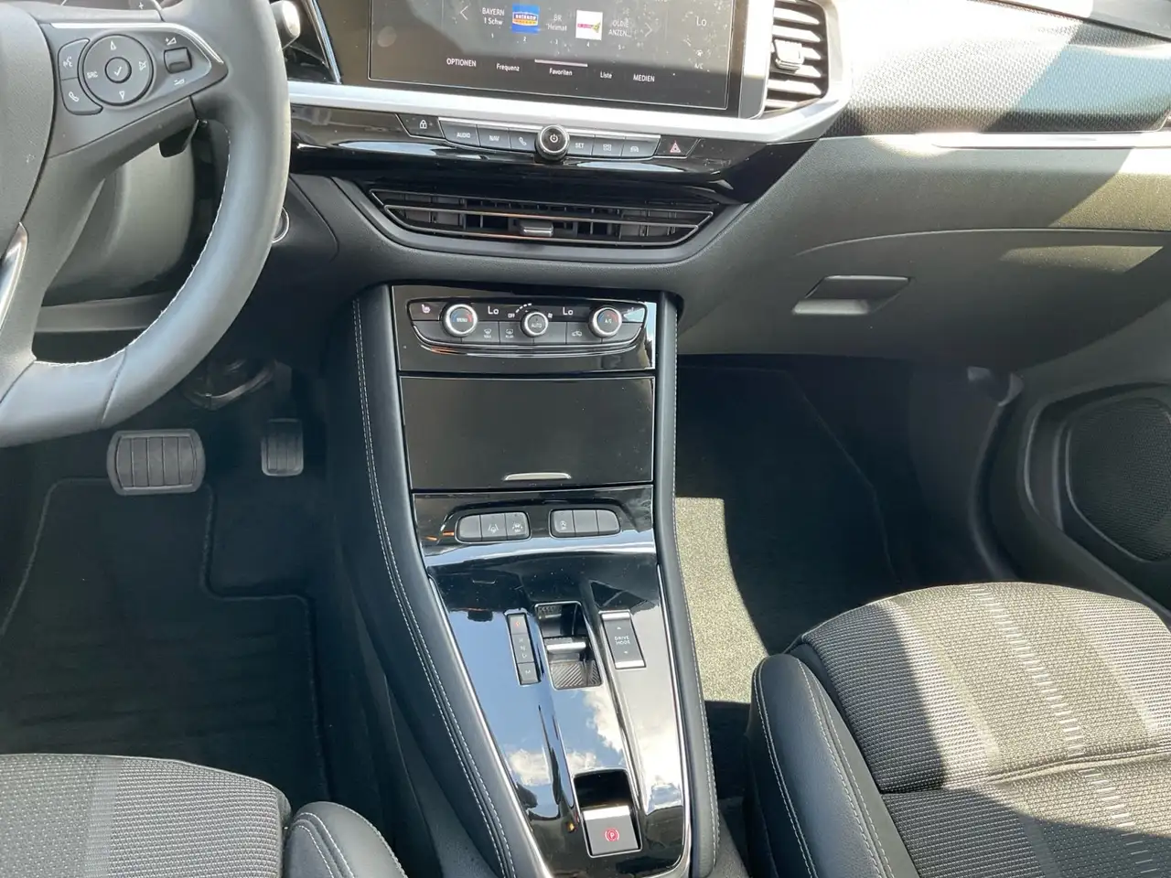 Opel Grandland 1.2 GS Line Anhängerkupplung NaviPro*Kamera360° — Galería del vehículo 13