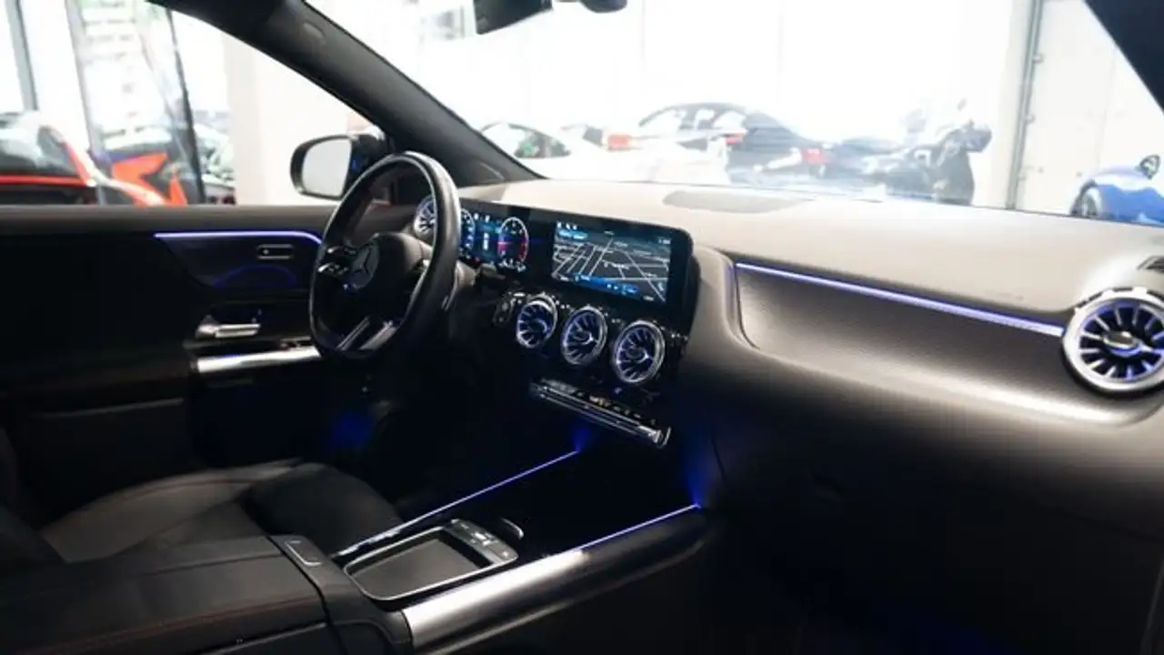 Mercedes-Benz GLA 220 d 4MATIC — Galerie du véhicule 13