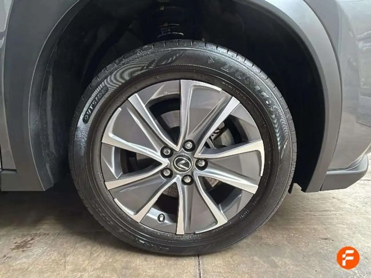 Lexus UX 300e e- Plus — Galerie du véhicule 26