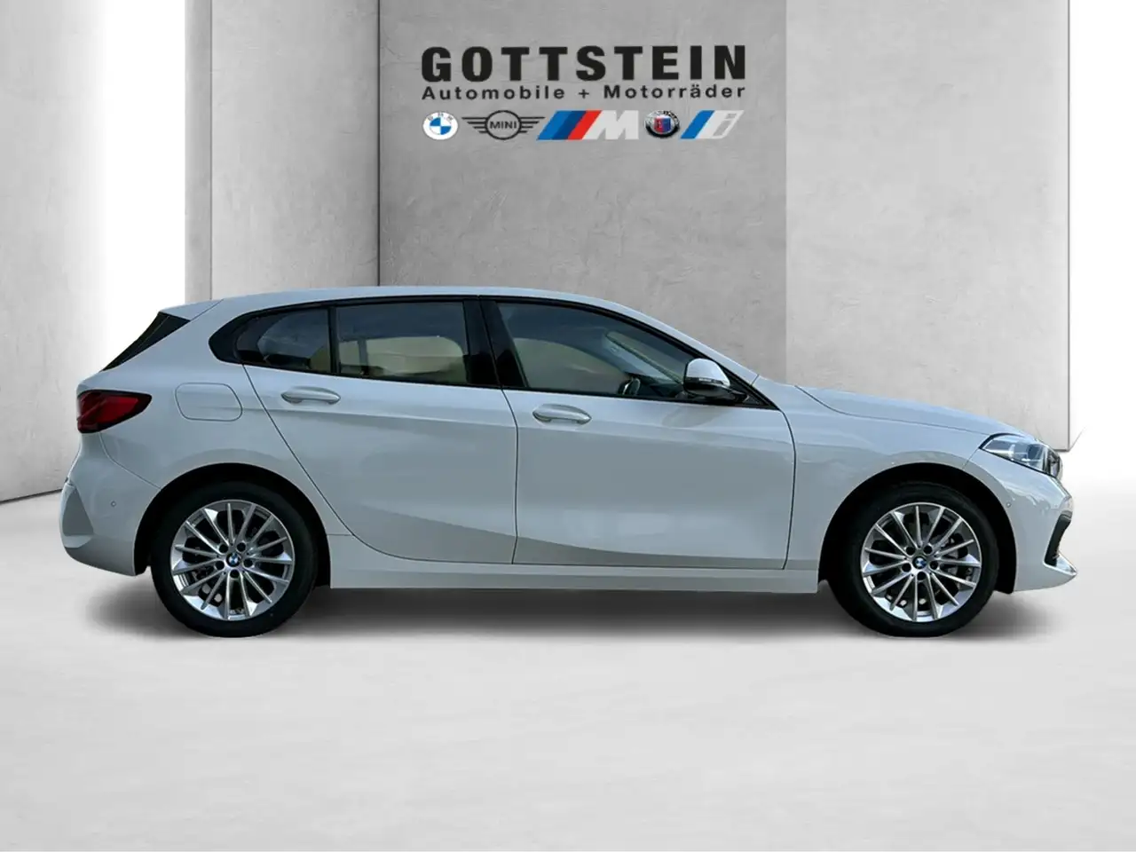 BMW 118 i 5-Türer Advantage Shadow Line — معرض صور السيارة 6