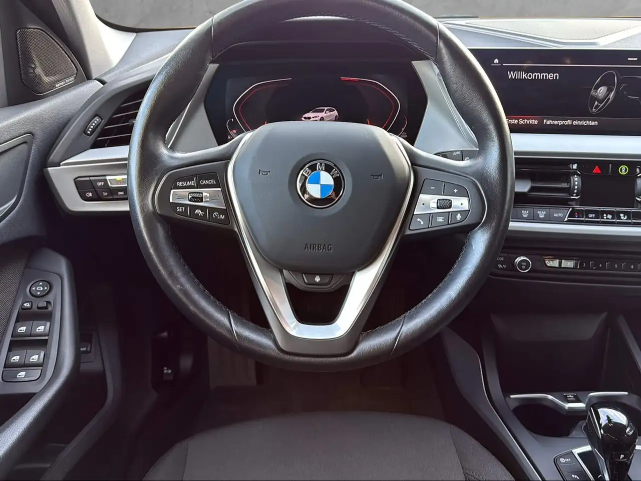 BMW 118 i 5-Türer Advantage Shadow Line — معرض صور السيارة 13
