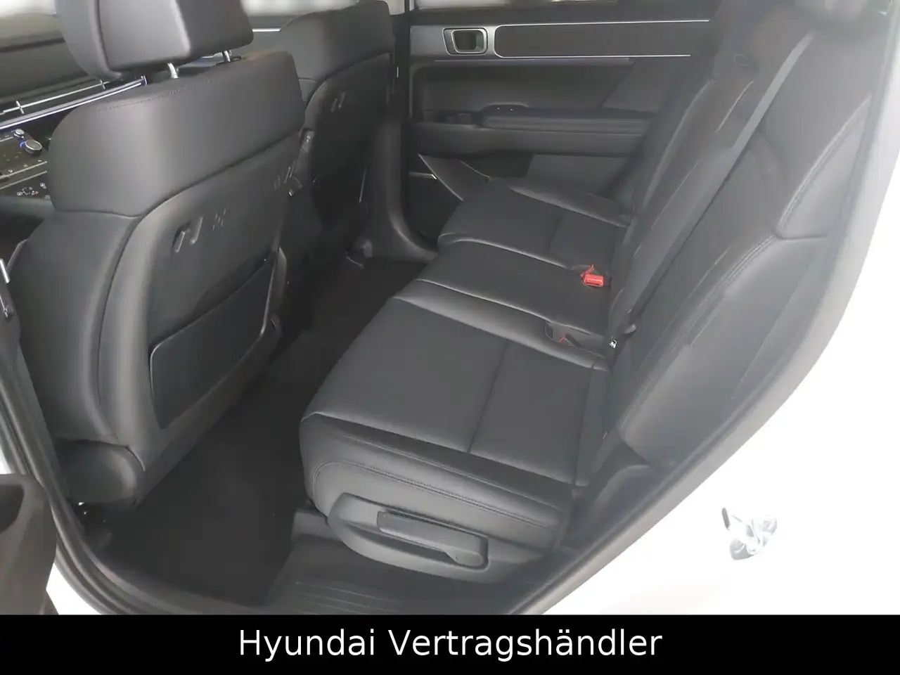 Hyundai SANTA FE 1.6 T-GDI Hybrid INTRO 4WD — معرض صور السيارة 11