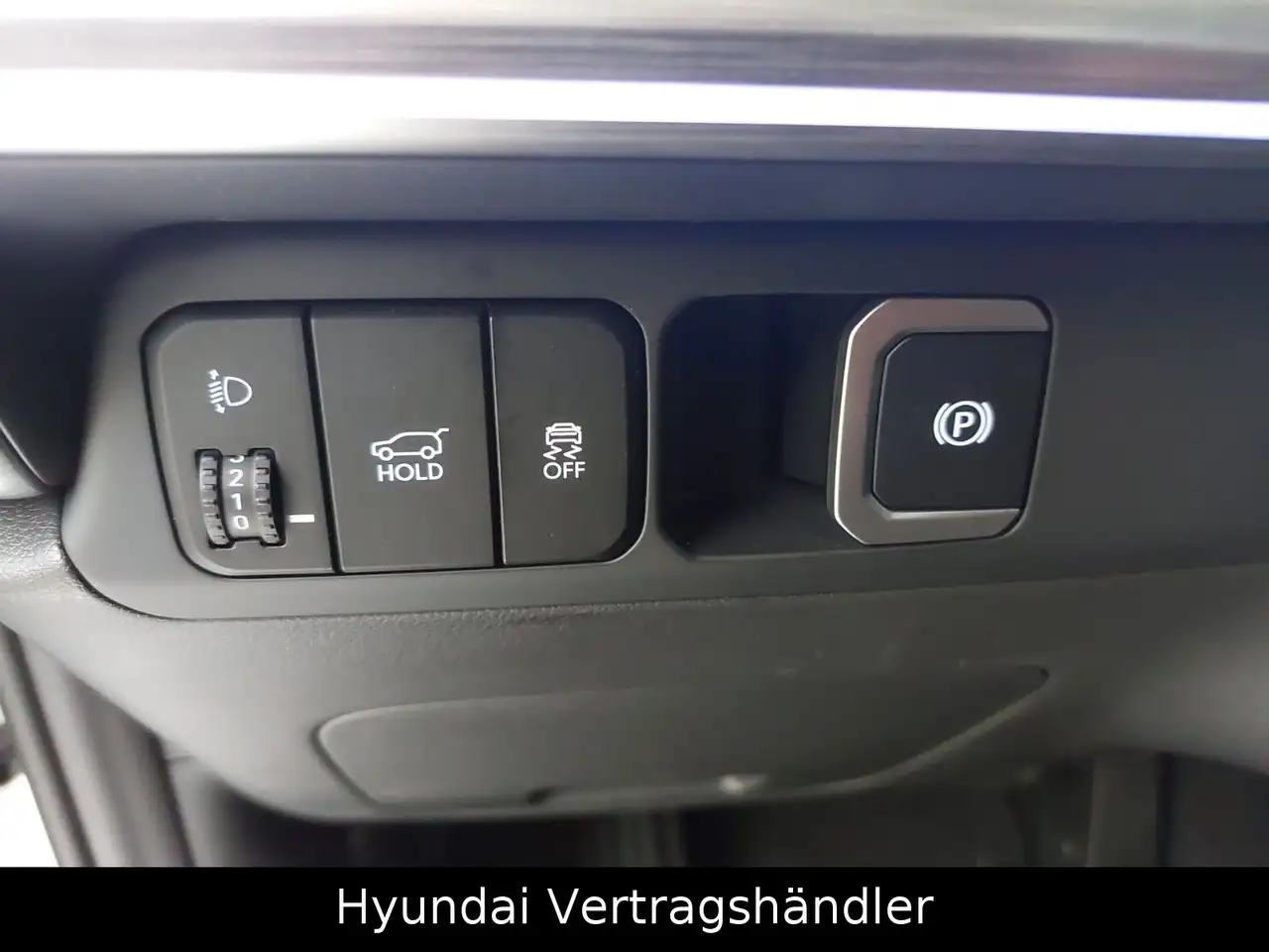 Hyundai SANTA FE 1.6 T-GDI Hybrid INTRO 4WD — معرض صور السيارة 15