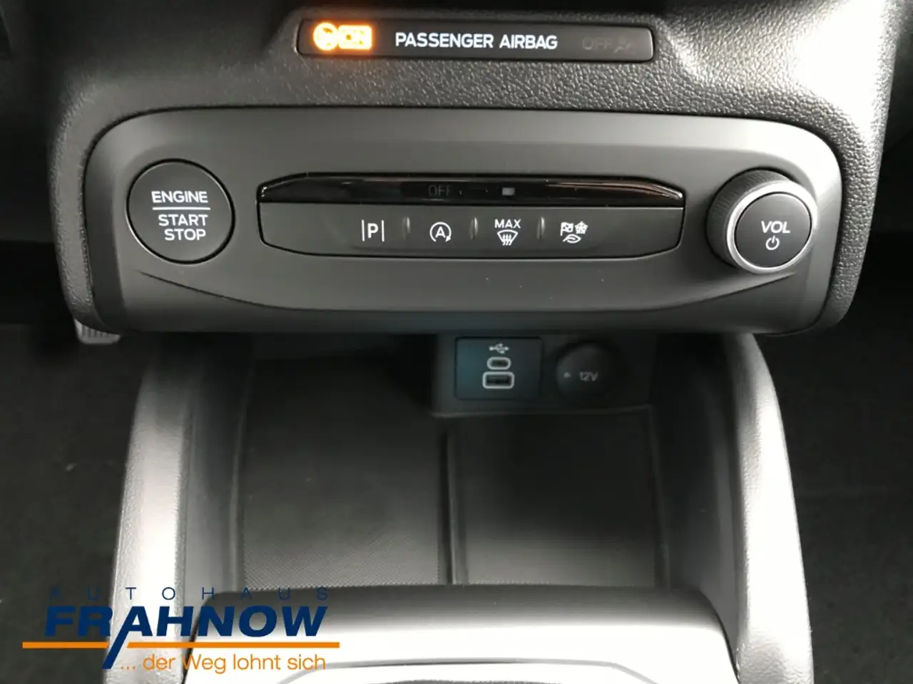 Ford Focus Turnier 1.0 EcoBoost MHEV Titanium LED NAVI PDC DA — معرض صور السيارة 15