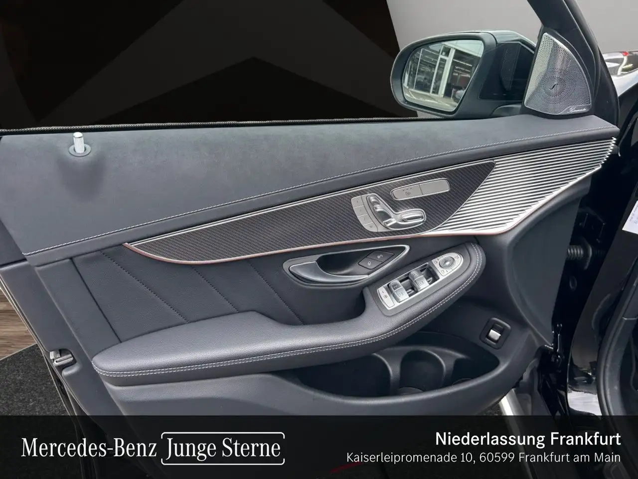 Mercedes-Benz EQC 400 4M AMG+360+MULTIBEAM+FAHRASS+BURMESTER+HUD — Vehicle gallery 17