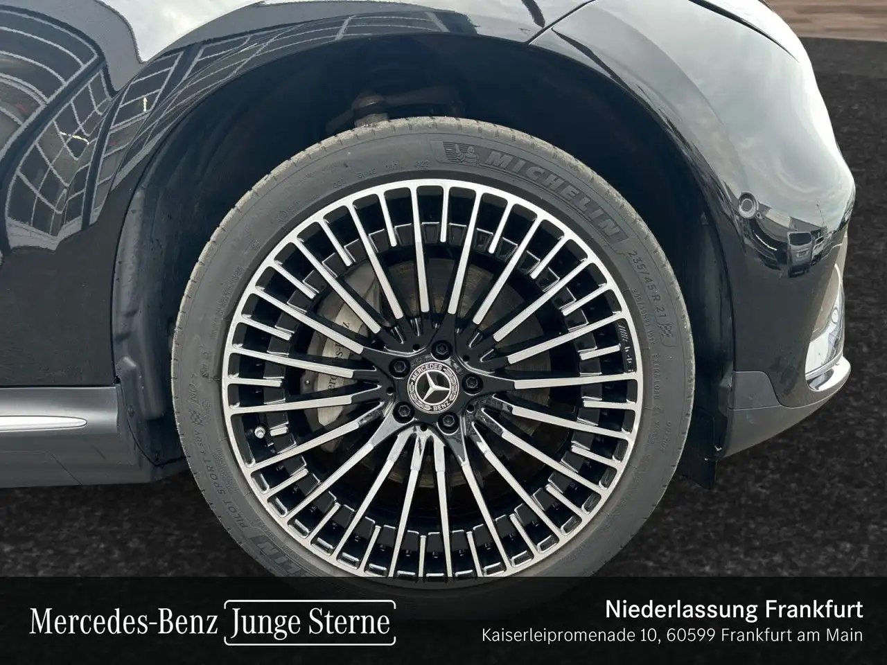 Mercedes-Benz EQC 400 4M AMG+360+MULTIBEAM+FAHRASS+BURMESTER+HUD — Vehicle gallery 6