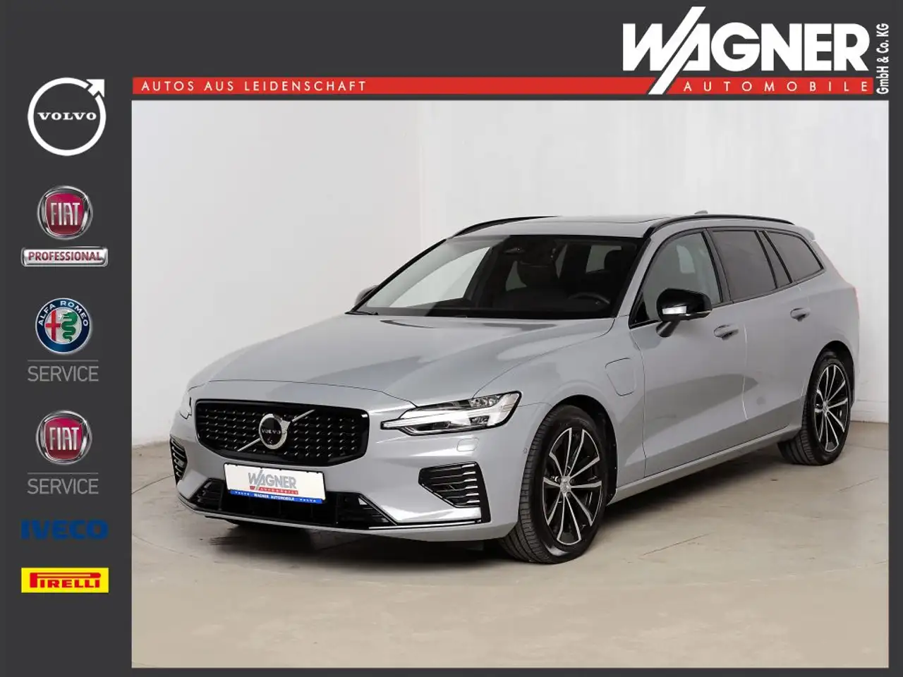 Volvo V60 T8 Plug-In Hybrid AWD Ultra Dark *360°*Winterpak.* — Donauwörth