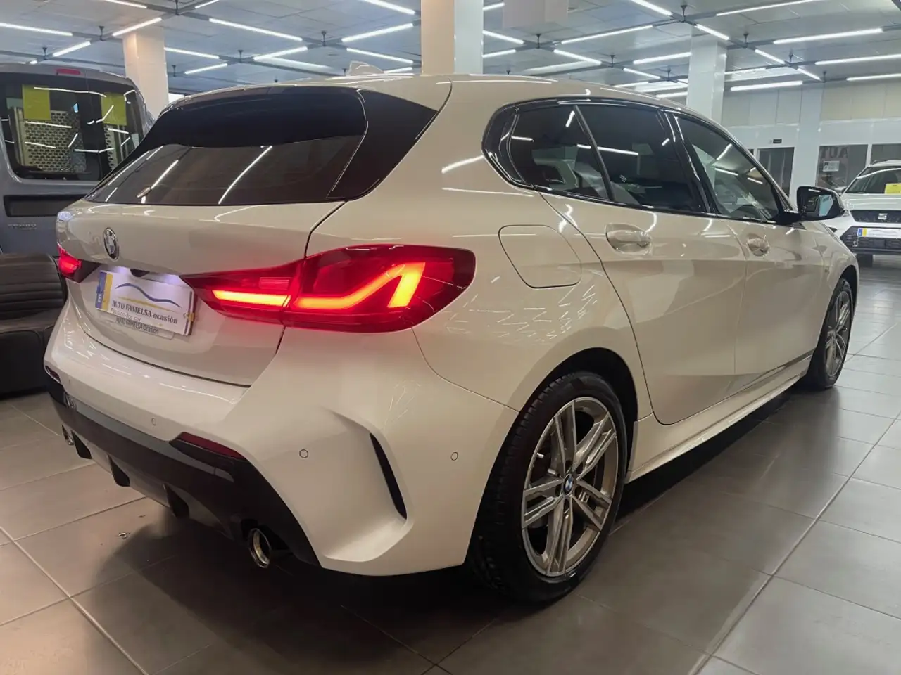 BMW 116 118dA M Sport — Vehicle gallery 4