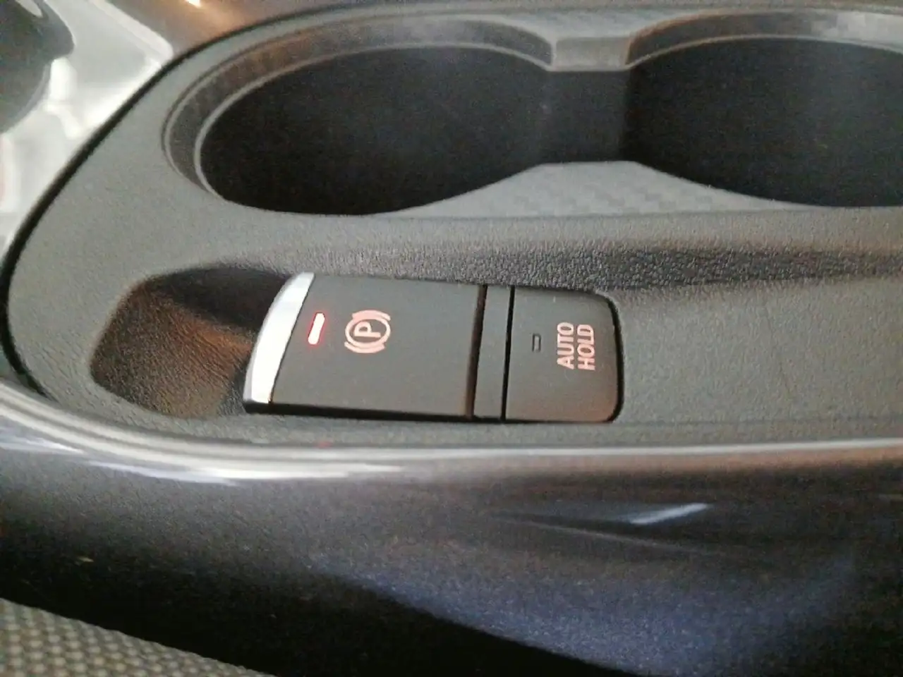 Nissan Juke 1.0 DIG-T N-Connecta 4x2 DCT 7 84kW — معرض صور السيارة 16