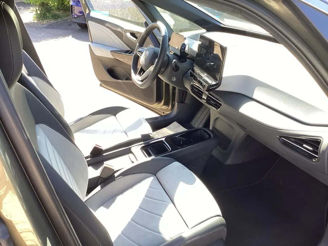 Volkswagen ID.3 Pro Move 58kWh Navi LED Kamera Keyless — Vehicle gallery 16