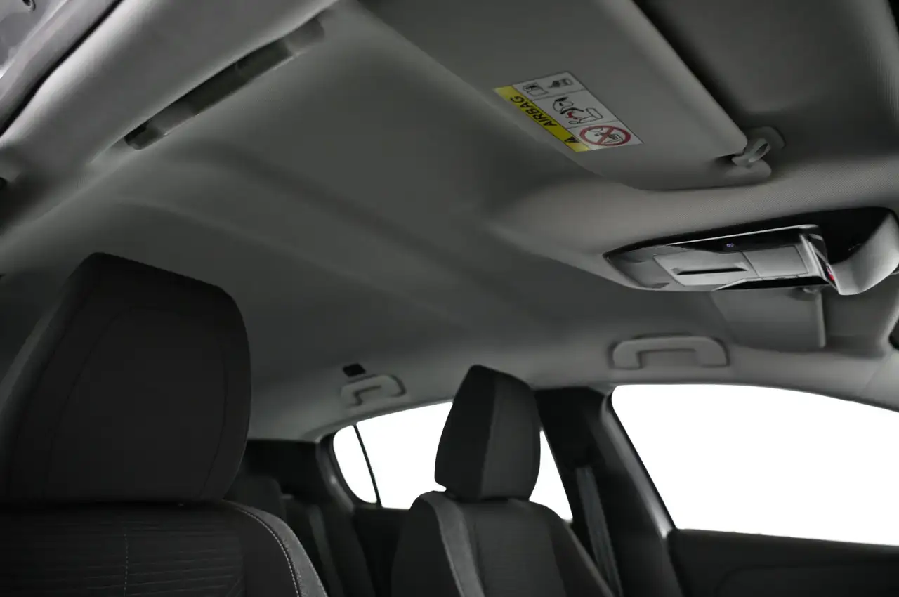 Peugeot 308 1.2 130 e-THP EAT8 Active-Pack LED/CAR-PLAY/ 16 — Galerie du véhicule 29