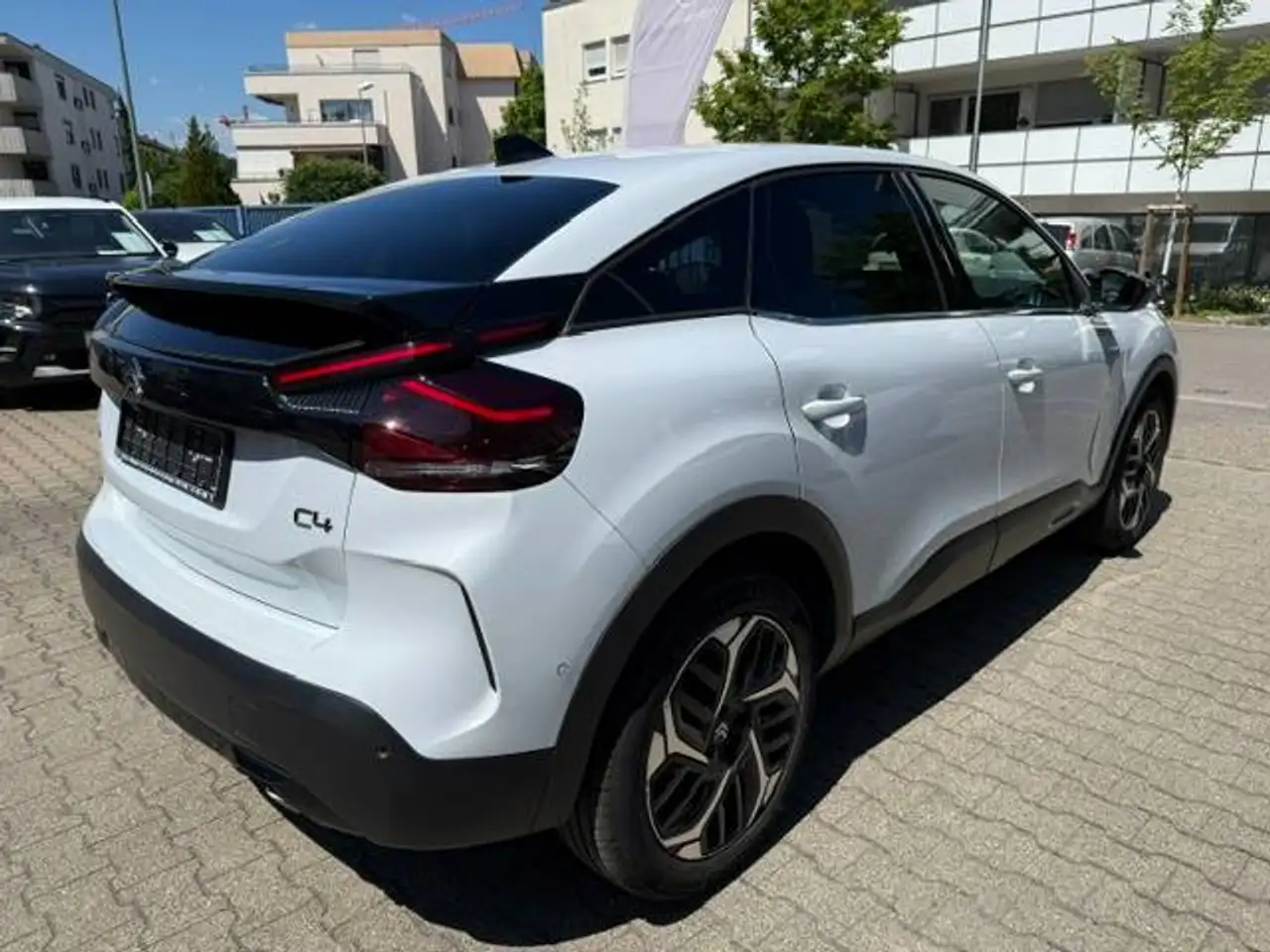 Citroen C4 Max 130 Puretech Automatik — Vehicle gallery 4