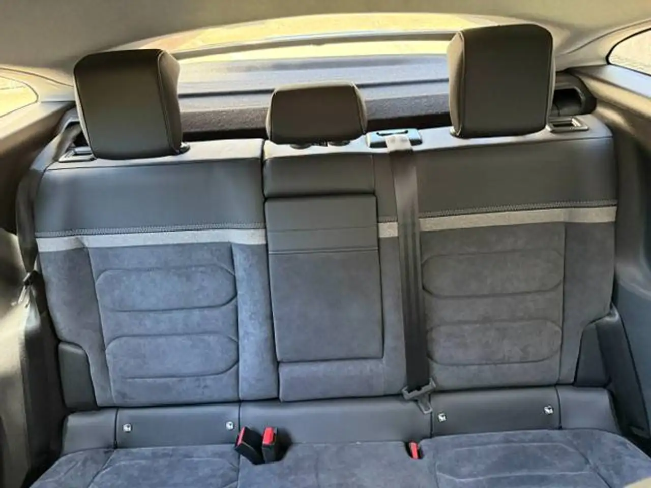 Citroen C4 Max 130 Puretech Automatik — Vehicle gallery 18