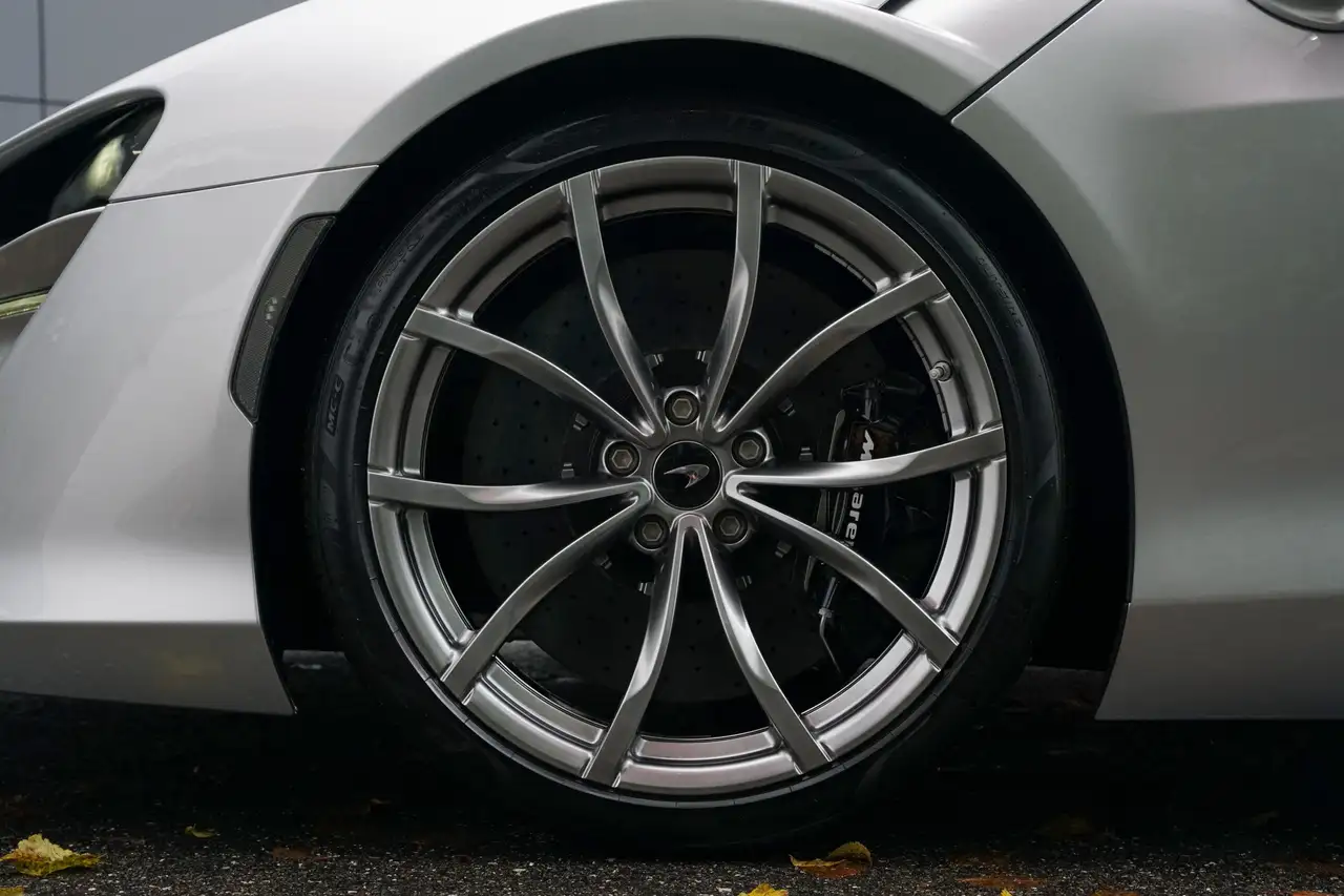 McLaren Sonstige Artura 3 Jahre Garantie & 2 Jahre Service inkl — معرض صور السيارة 9