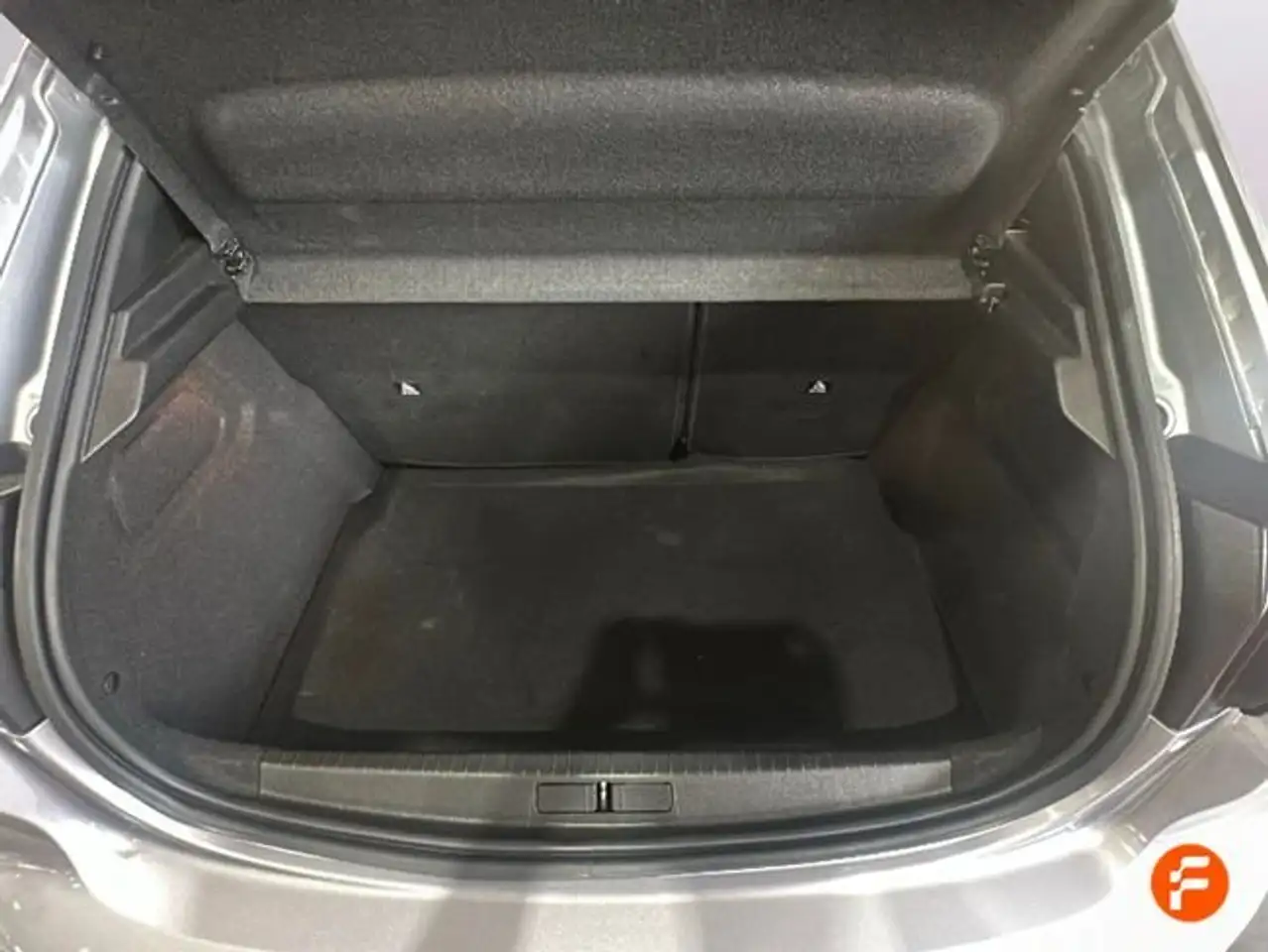 Peugeot 208 Style Gasolina 100 S&S 6 Vel MAN — Galerie du véhicule 16