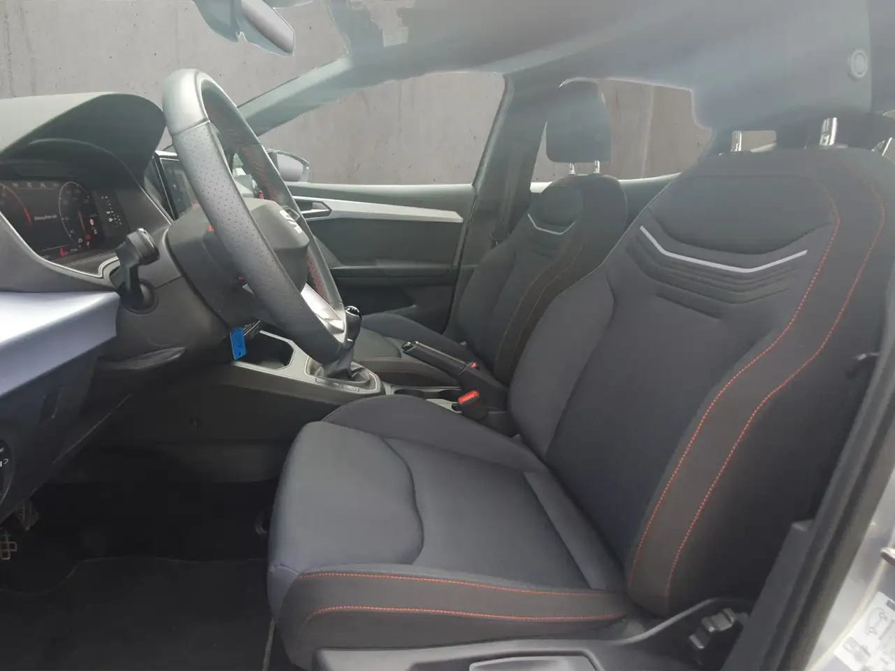 SEAT Ibiza 1.0 TSI FR Navigationssystem Full Link All — Vehicle gallery 9