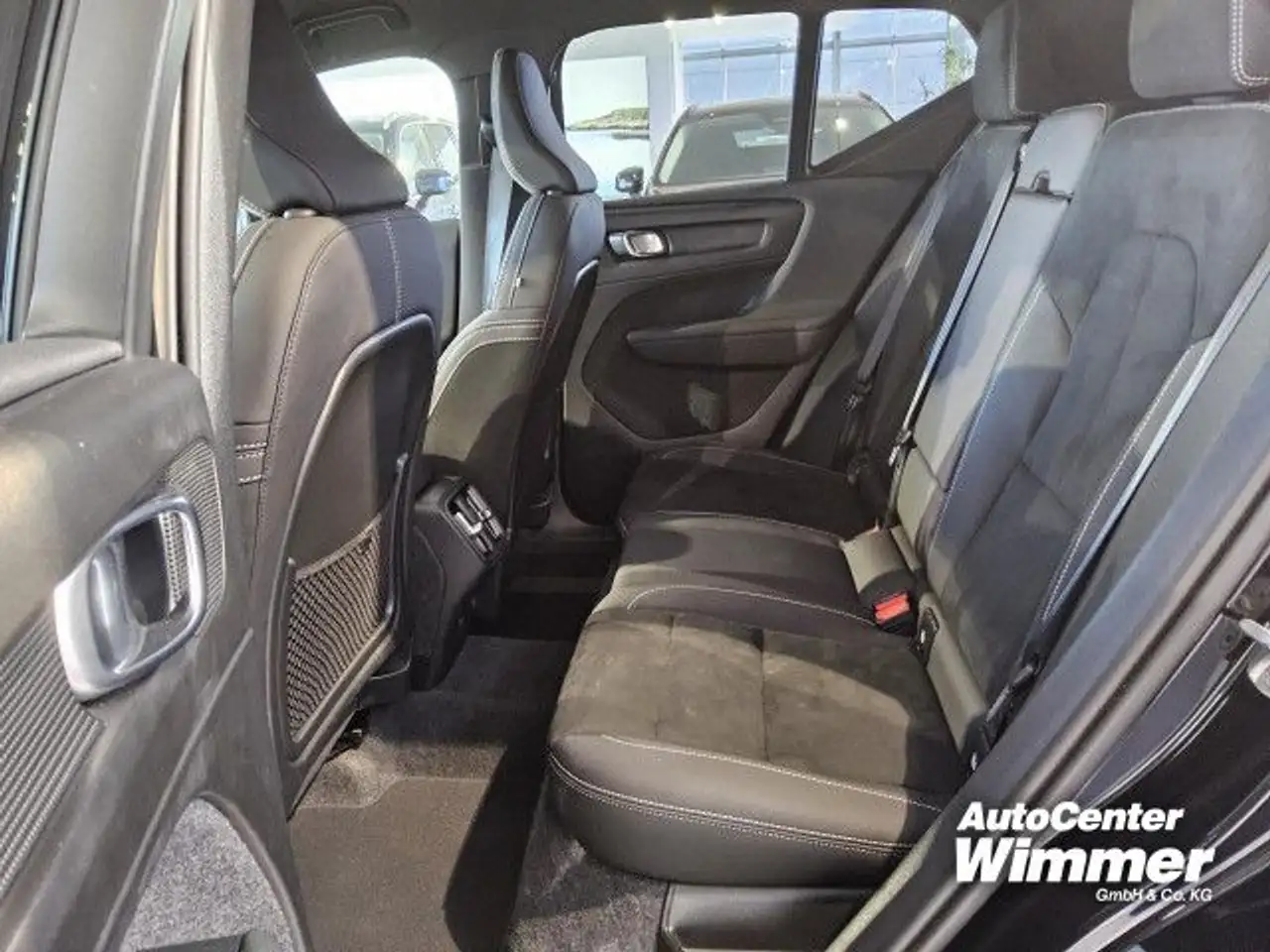Volvo XC40 B3 B DKG Plus Dark Business+ Licht uvm. Navi — معرض صور السيارة 10